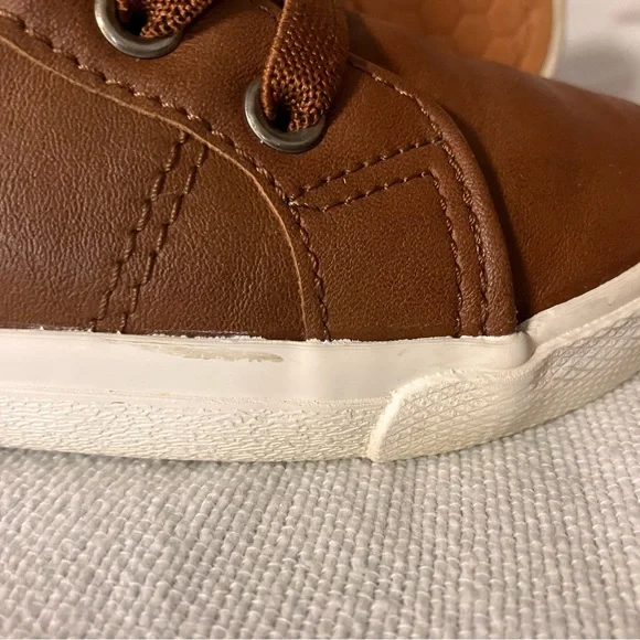 Cat & Jack Brown High-Top Sneakers - Picture 8 of 10